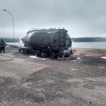Carreta de diesel pega fogo no Rodoanel