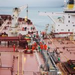 Operação inédita no transbordo de petróleo em São Sebastião