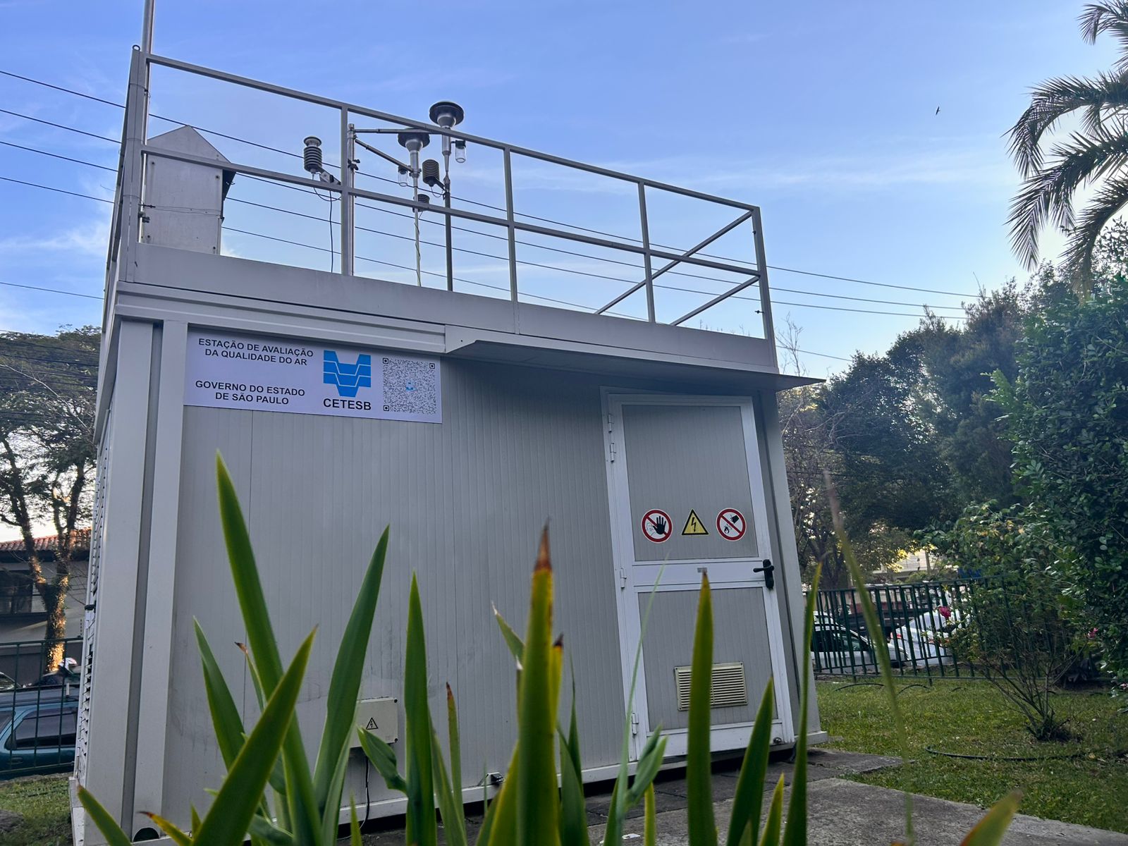 Leia mais sobre o artigo Pulmões eletrônicos de São Paulo: como a Cetesb monitora o ar que você respira