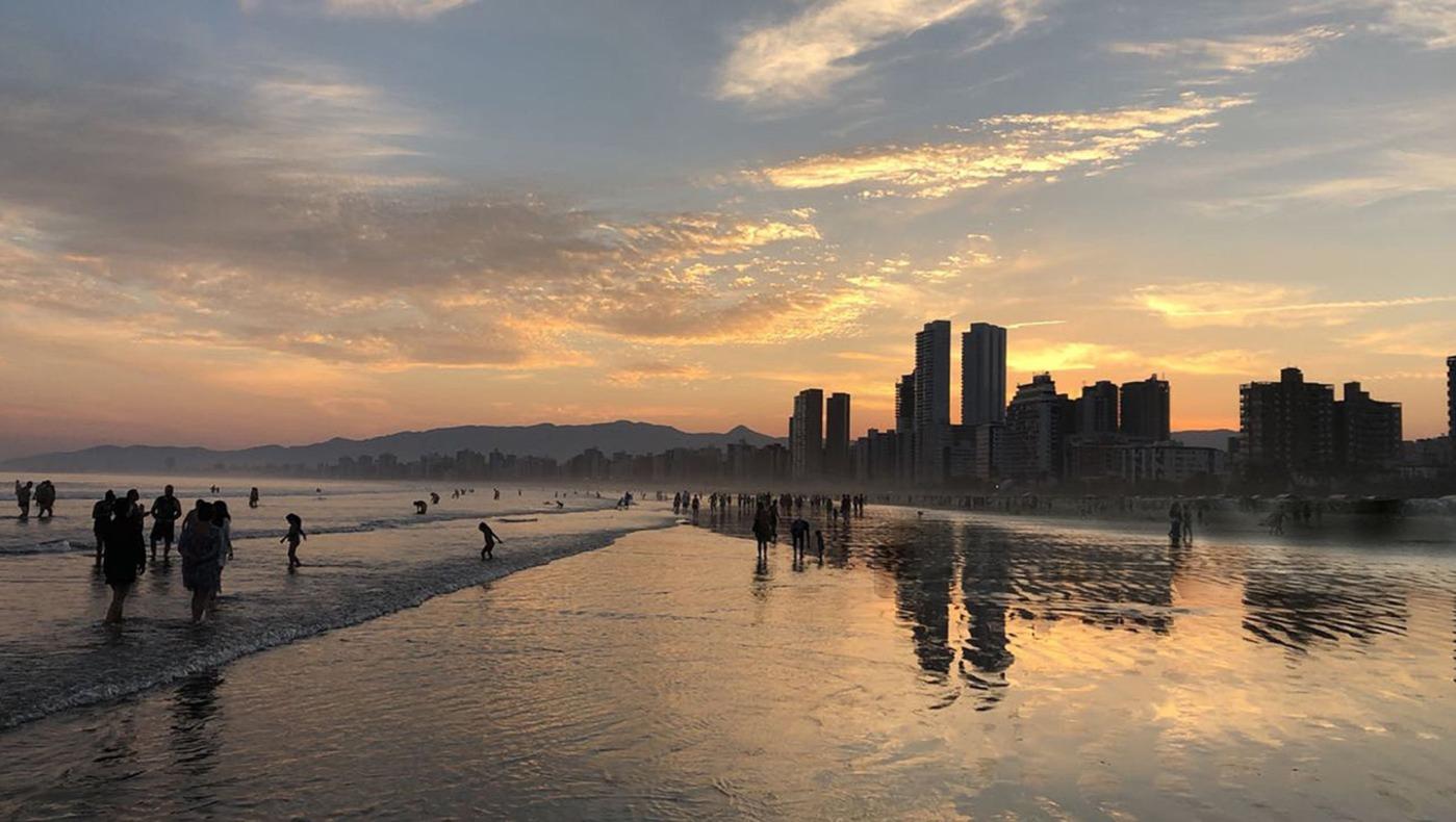 No momento, você está visualizando Como saber se a praia está própria para banho em SP: entenda a balneabilidade e veja as recomendações da Cetesb