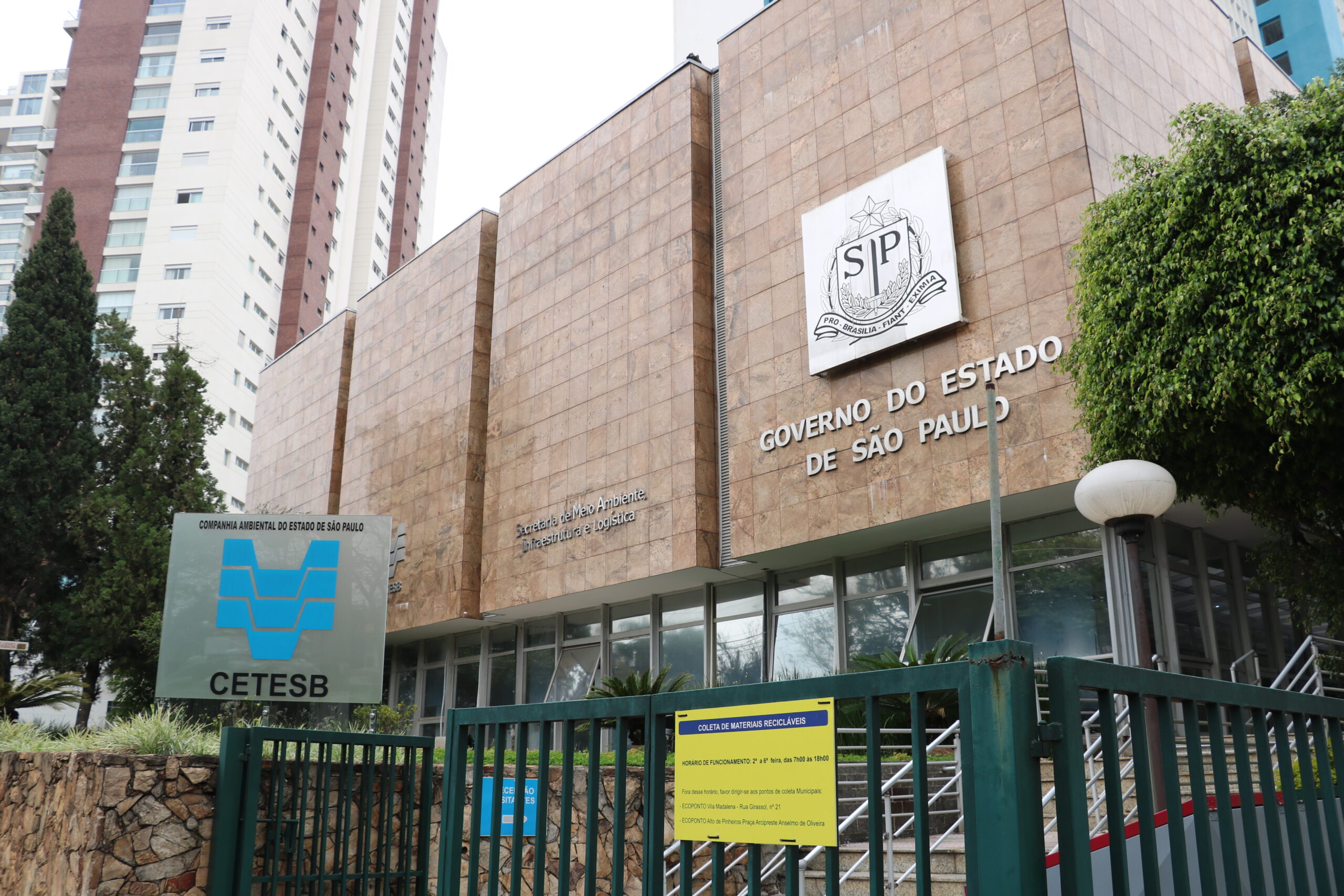 No momento, você está visualizando Cetesb define metas para ampliar fiscalização, modernizar gestão e fortalecer dados ambientais em 2026
